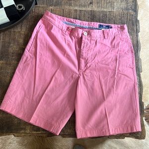 Men’s pink pastel vineyard vine shorts size 34